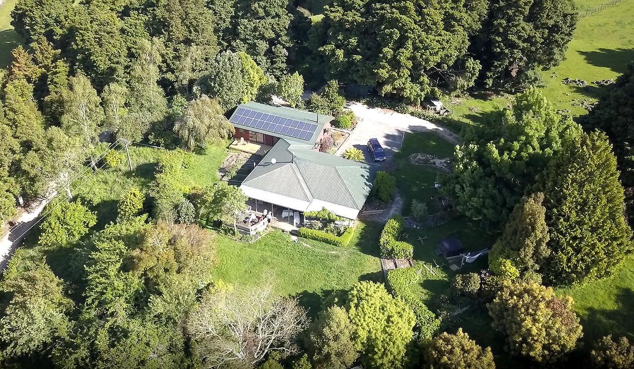 Golden Caves - Bed & Breakfast Takaka Exteriör bild
